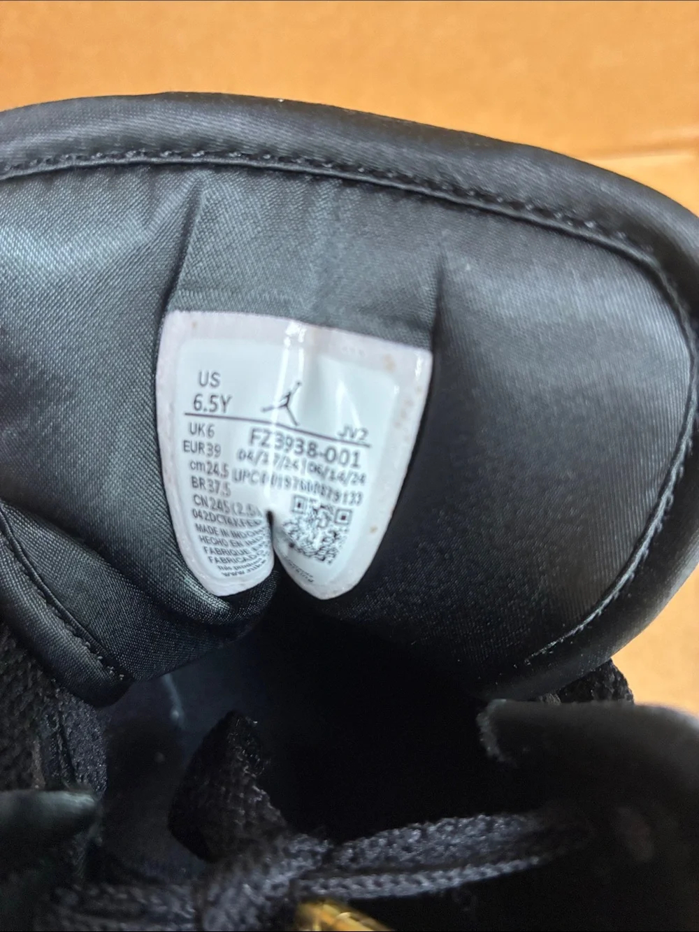 Nike iconic mid